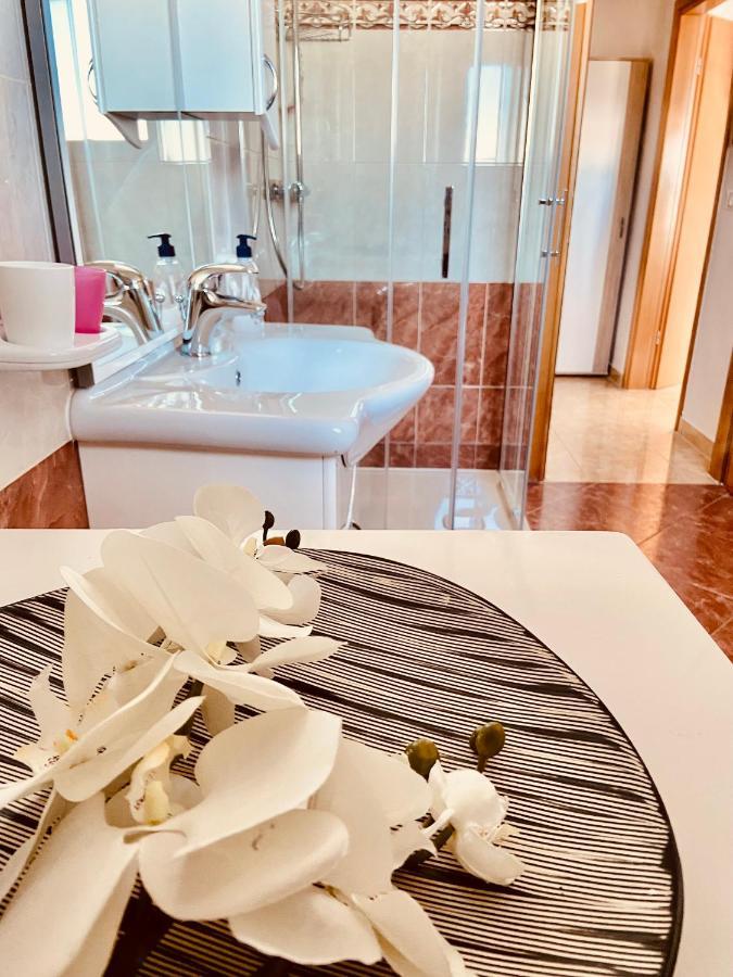 Apartments Brnada อูมัค ภายนอก รูปภาพ