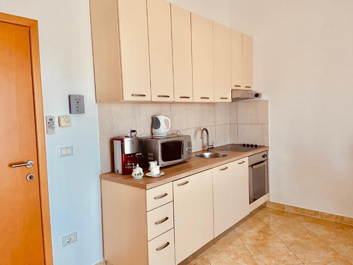 Apartments Brnada อูมัค ภายนอก รูปภาพ